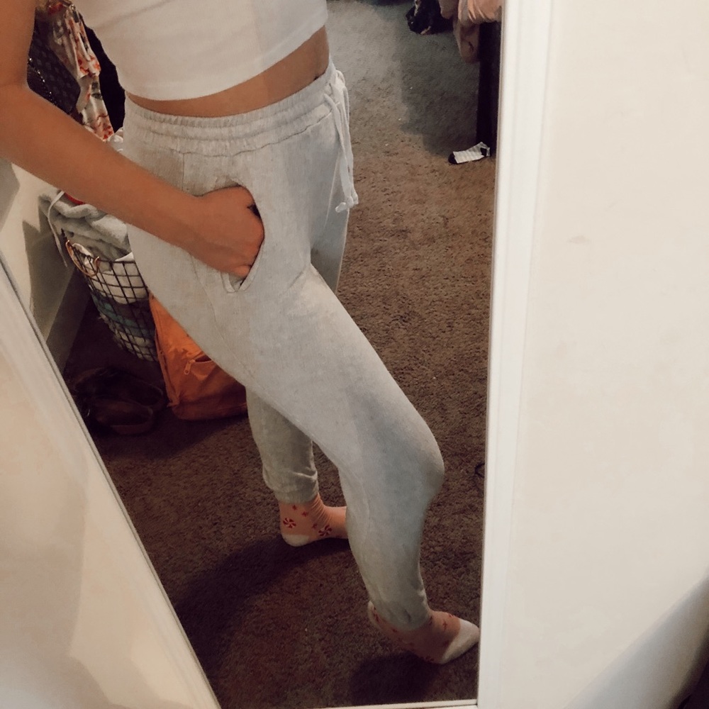Brandy Melville sweats
